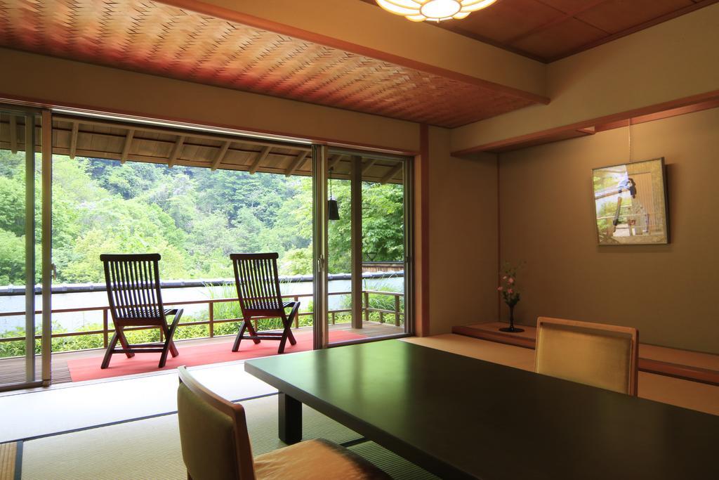 Fujiiso (Adults Only) Hotell Takayama  Exteriör bild